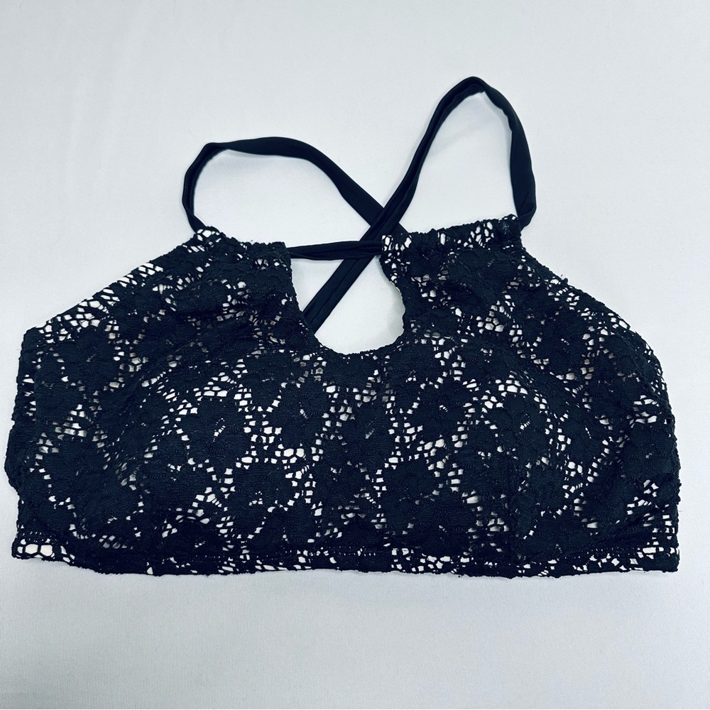 Adore Me Black Keyhole Crochet Bikini Top